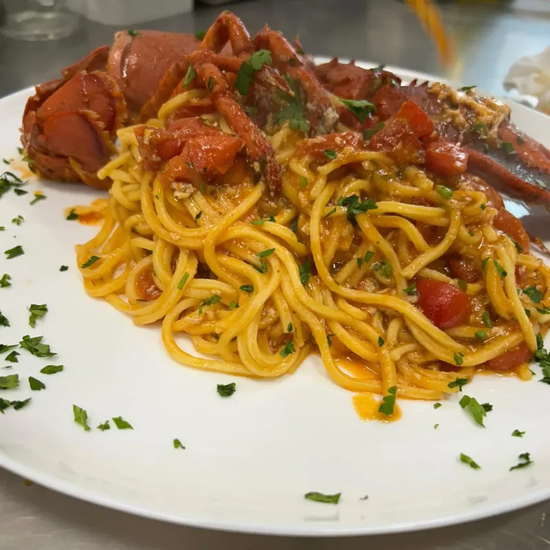 Spaghetti alla chitarra all’astice
